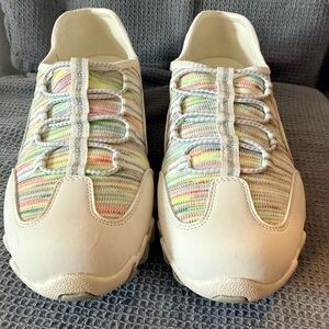 Comfortview Women's sz 7 W Cv
Sport Tory Slip On Sneaker colorfull unworn NWOT